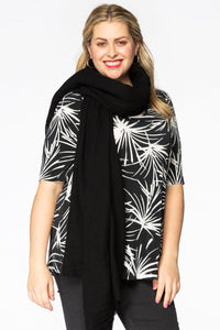 Shawl crispy wool black - black - #1